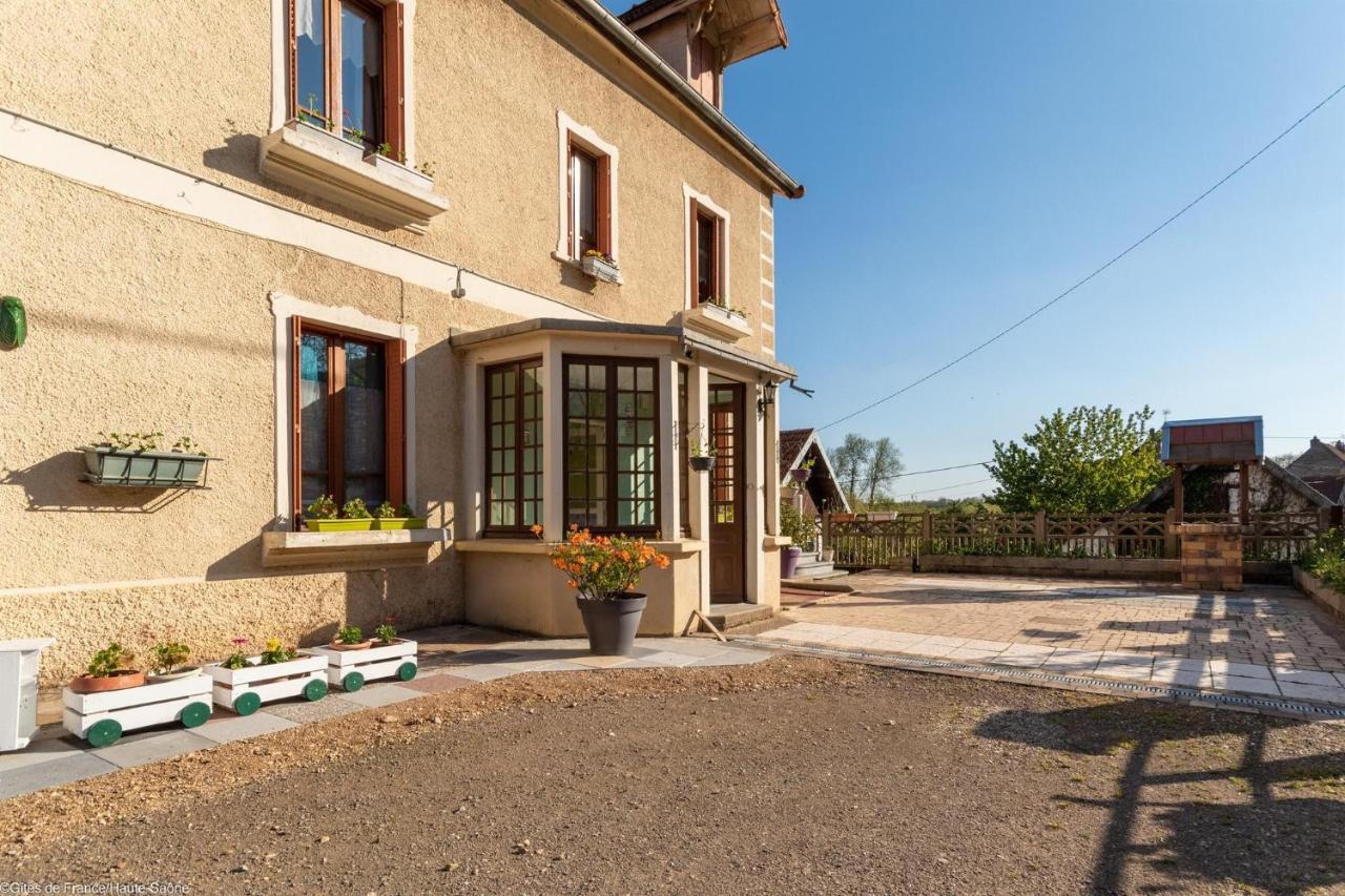 Les Hirondelles Villa Pesmes Buitenkant foto